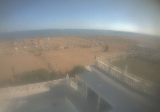 Hotel Danieli a Caorle in diretta: Spiaggia di Ponente, spiaggia di ponente