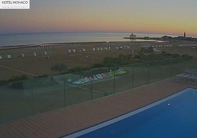 Hotel Monaco a Caorle in diretta: Spiaggia di Levante, spiaggia di levante