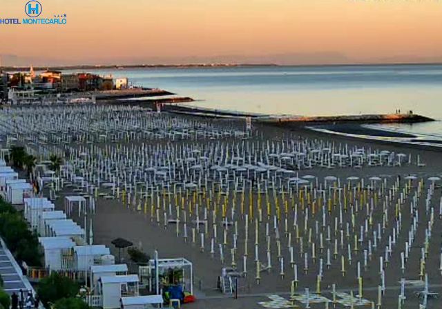 Hotel Montecarlo a Caorle in diretta: Spiaggia di Ponente, spiaggia di ponente