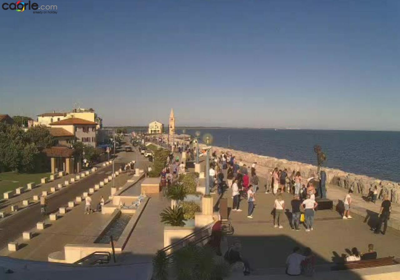Webcam Caorle Piazza Vescovado a Caorle in diretta: Centro storico, centro storico